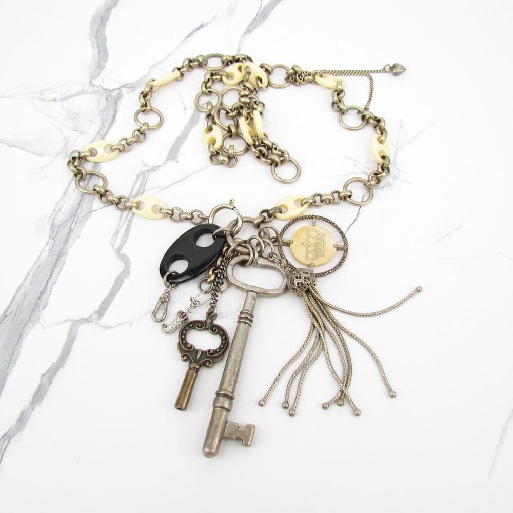 Rare Juicy Couture Key Necklace - Picture 7 of 8